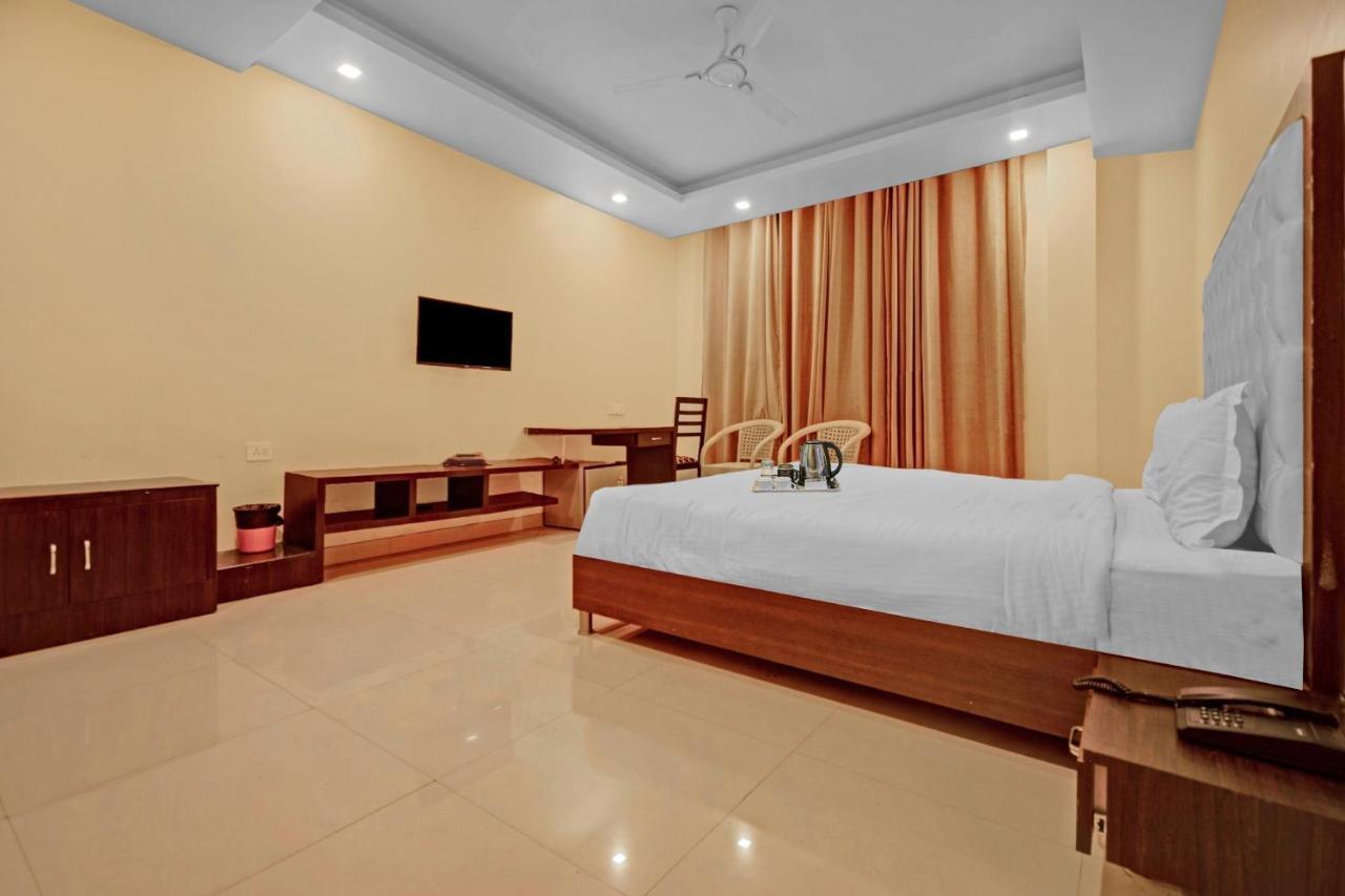 Townhouse 652 Hotel Royal Akshayam ジャイプール エクステリア 写真